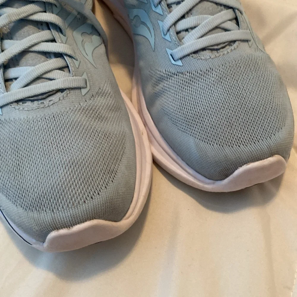 Saucony kinvara 12 running shoes